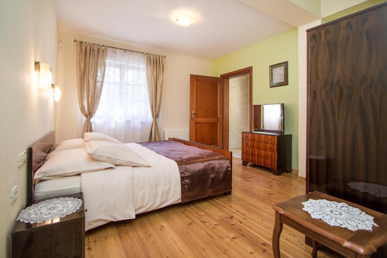 Villa Kringa Tinjan Екстер'єр фото